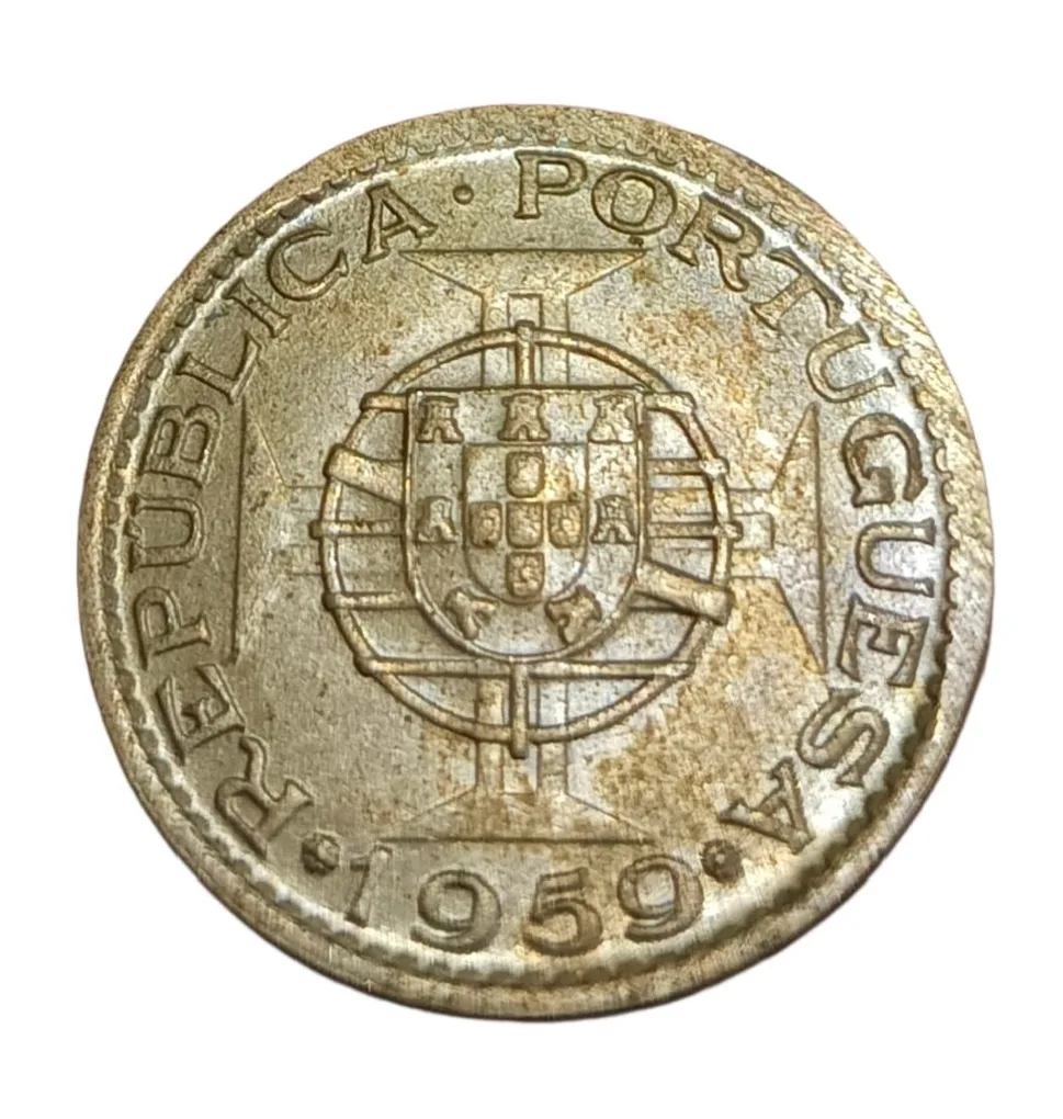 India Portuguese Cu/Ni One Estado Year 1959 **Scare** High AUNC Grade.