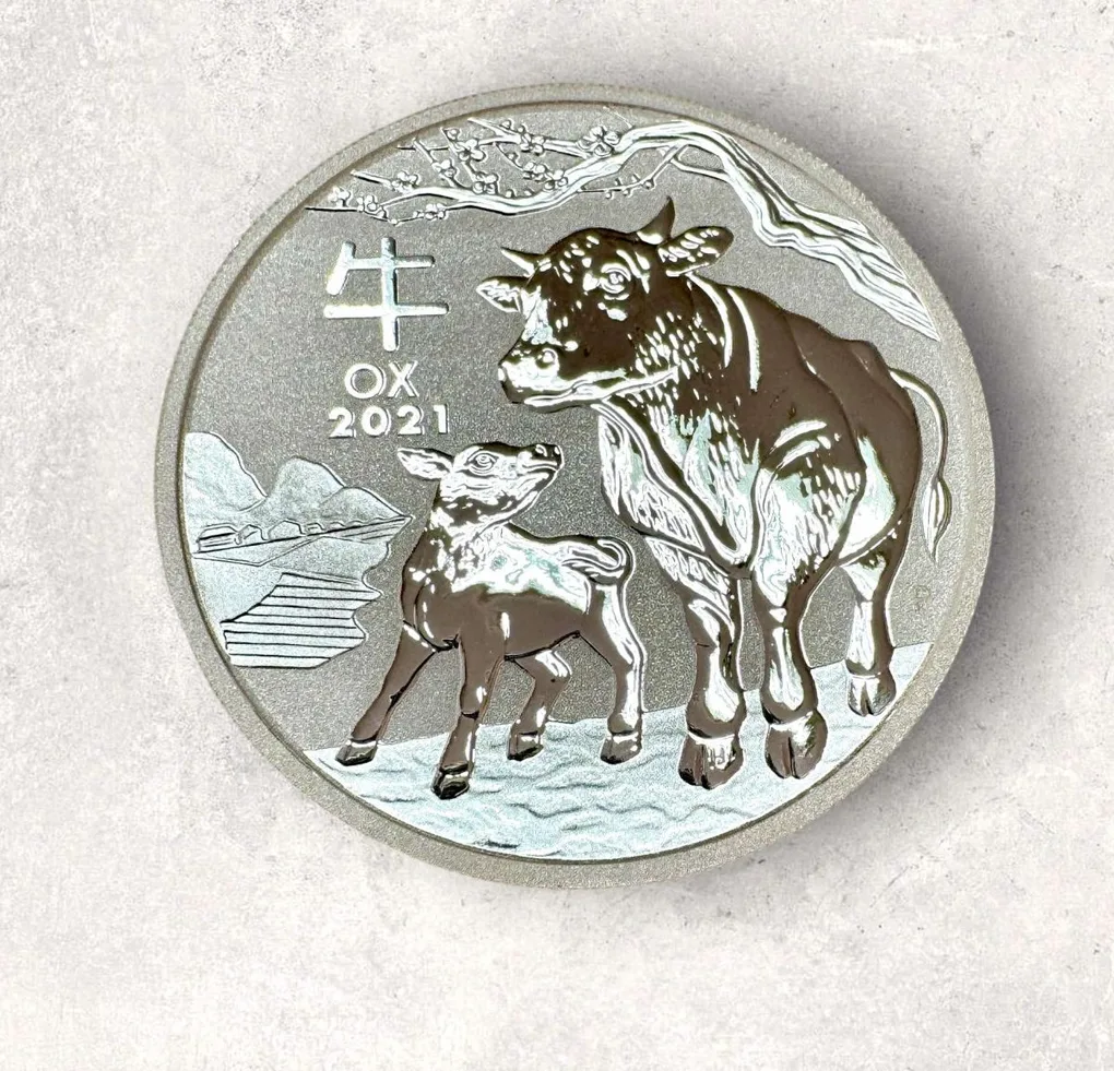 1 Dollar Elizabeth II 6th Portrait Year of the Ox Pure Silver 9999 Coin Very Unique and Rare