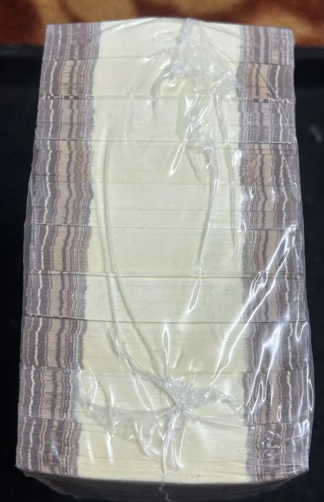 000001 lower Number seeled pack 2024 mint pack Exetermaly Rare Rim