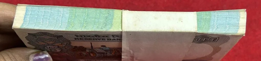 5 Rupees Tractor Issue with out pin Holl Governor Bimal Jalan Serial Gem chocolate Packet