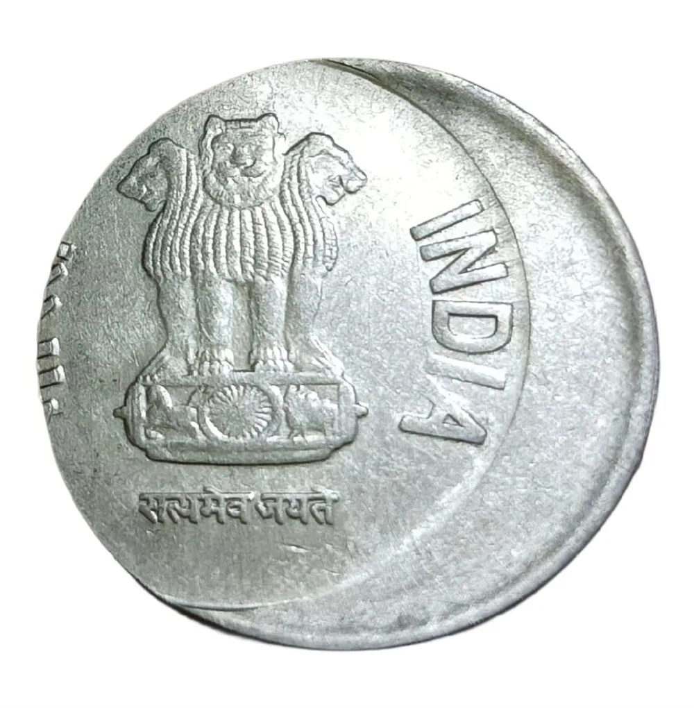 2 Rupees FSS Year 2012 (B) & 2013 (H) Off Centre Error Set 2 Coins are in Collectable Grades.
