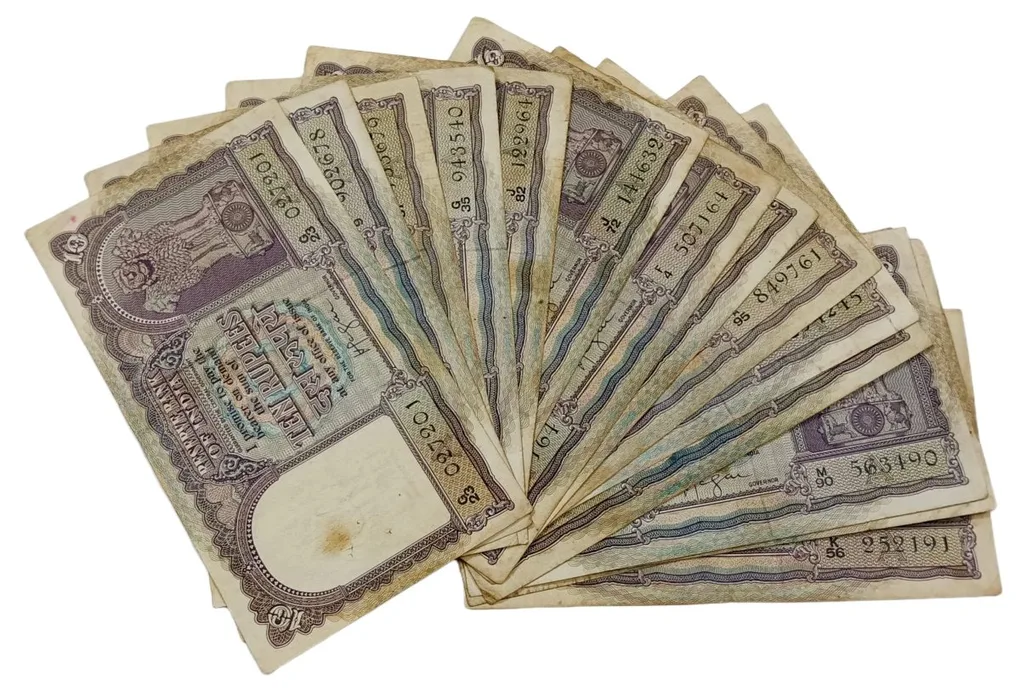 10 Rupees Old Big Fafra Issue H.V Iyengar Mixed Lot 7 Notes are in Collectable Grades.