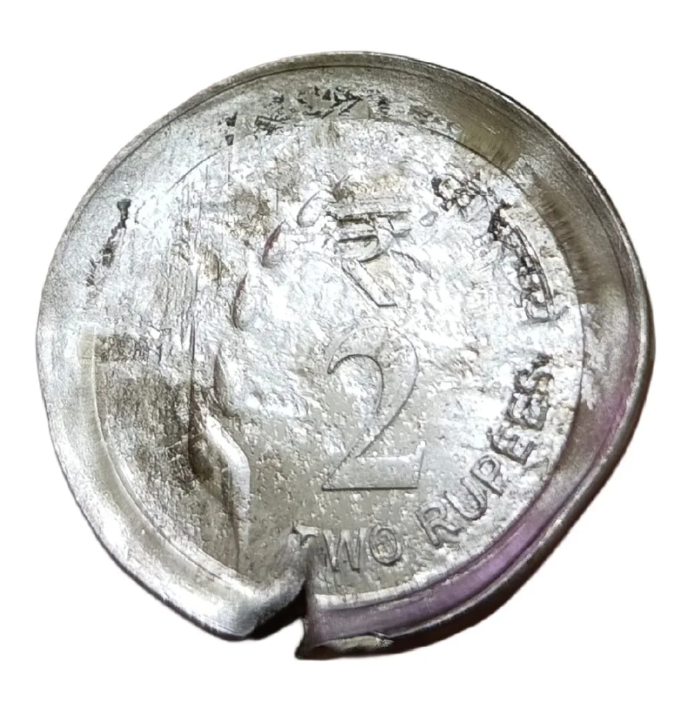 2 Rupees Fss New Issue Year 2019 Small Lion Broad Struck, Struck Through & Multiple Strikes Errors in Collectable Grade.