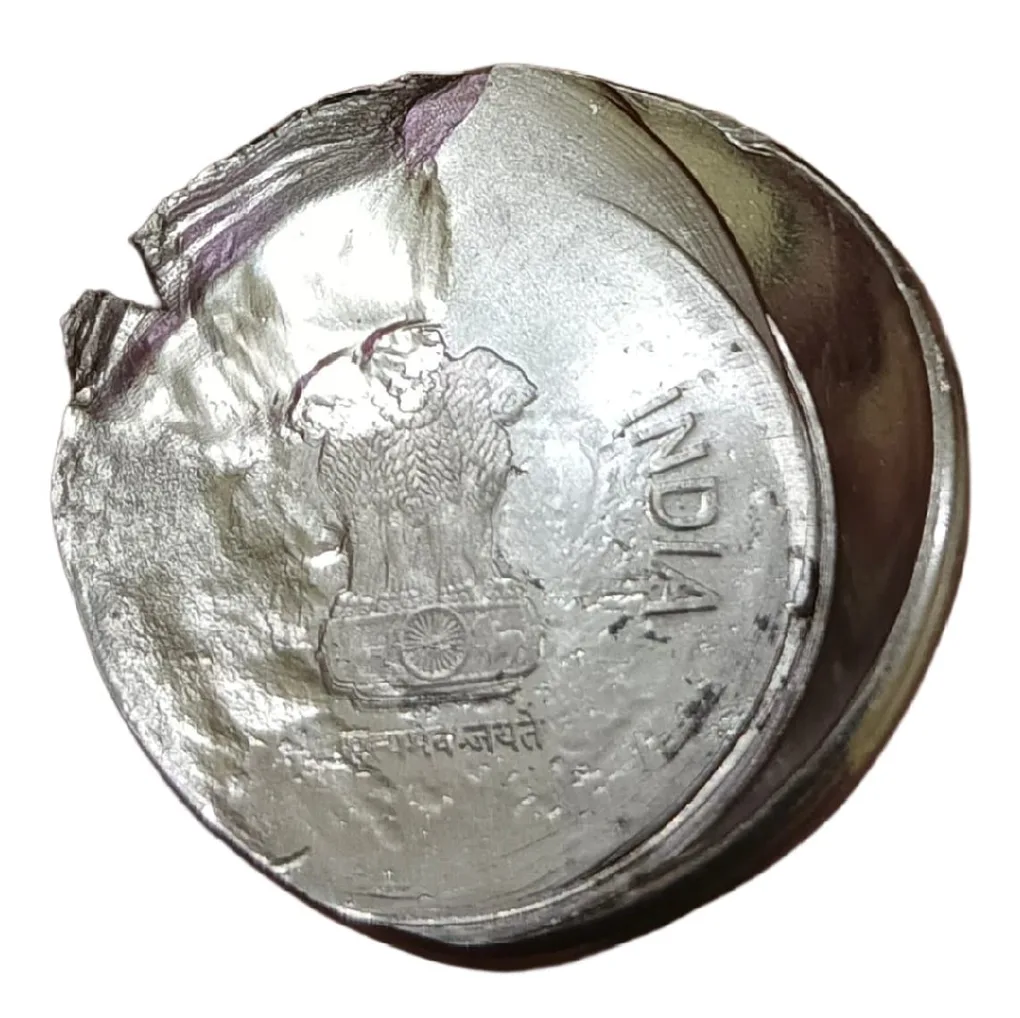 2 Rupees Fss New Issue Year 2019 Small Lion Die Capped, Struck Through Multiple Strikes Errors **Scare** UNC Grade.