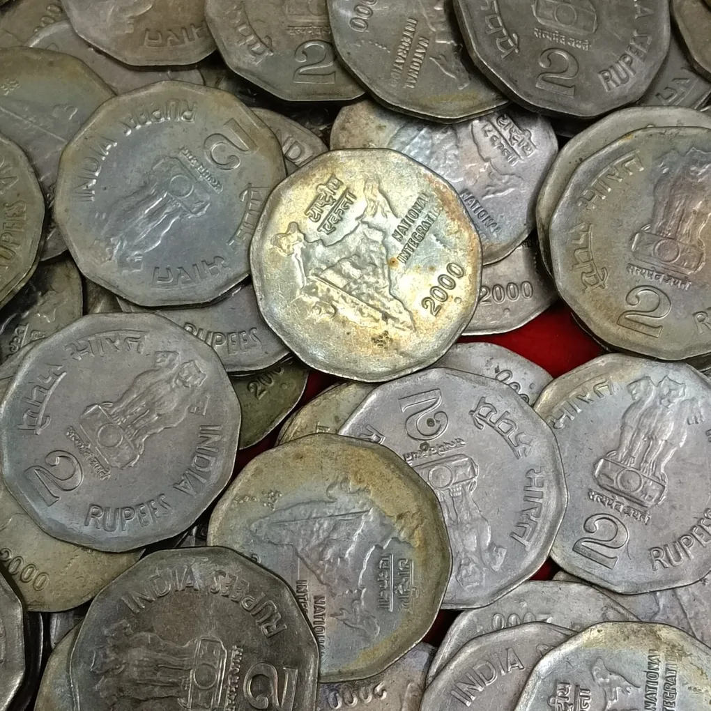 Two Rs Copper Nickel coin Scare 2000 Year Noida Mint 50 Pcs Given