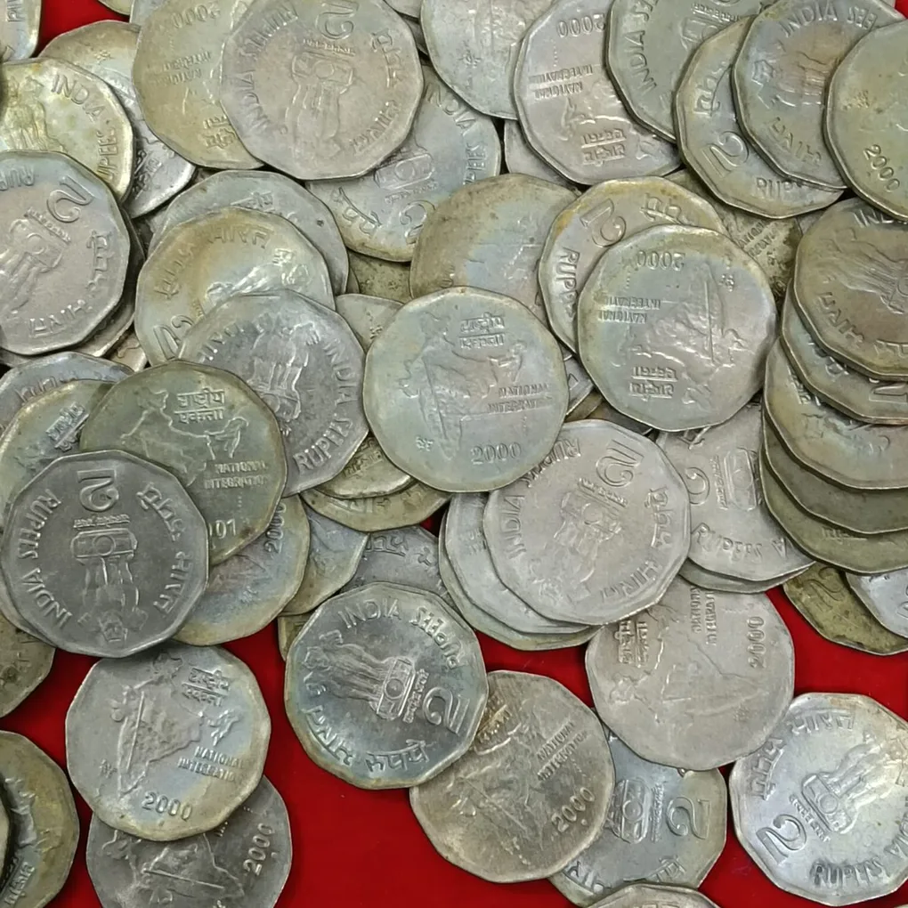Two Rs Copper Nickel coin Scare 2000 Year Noida Mint 50 Pcs Given