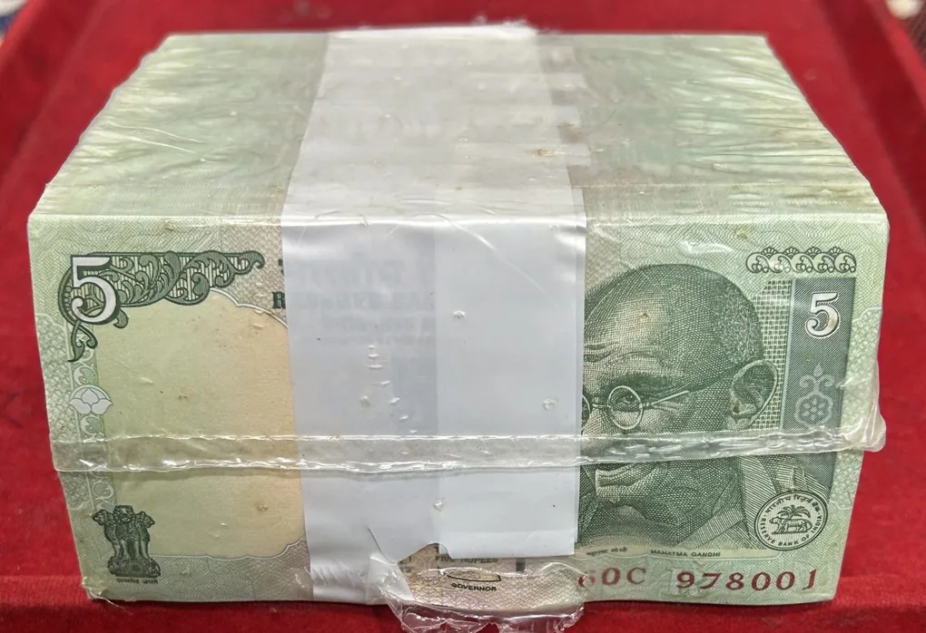 5 Rupees Sealed Mint Pack RIM Subbarao UNC Lowest Price (1000 Note Pack ) RIM