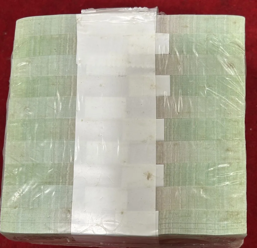 5 Rupees Sealed Mint Pack RIM Subbarao UNC Lowest Price (1000 Note Pack ) RIM