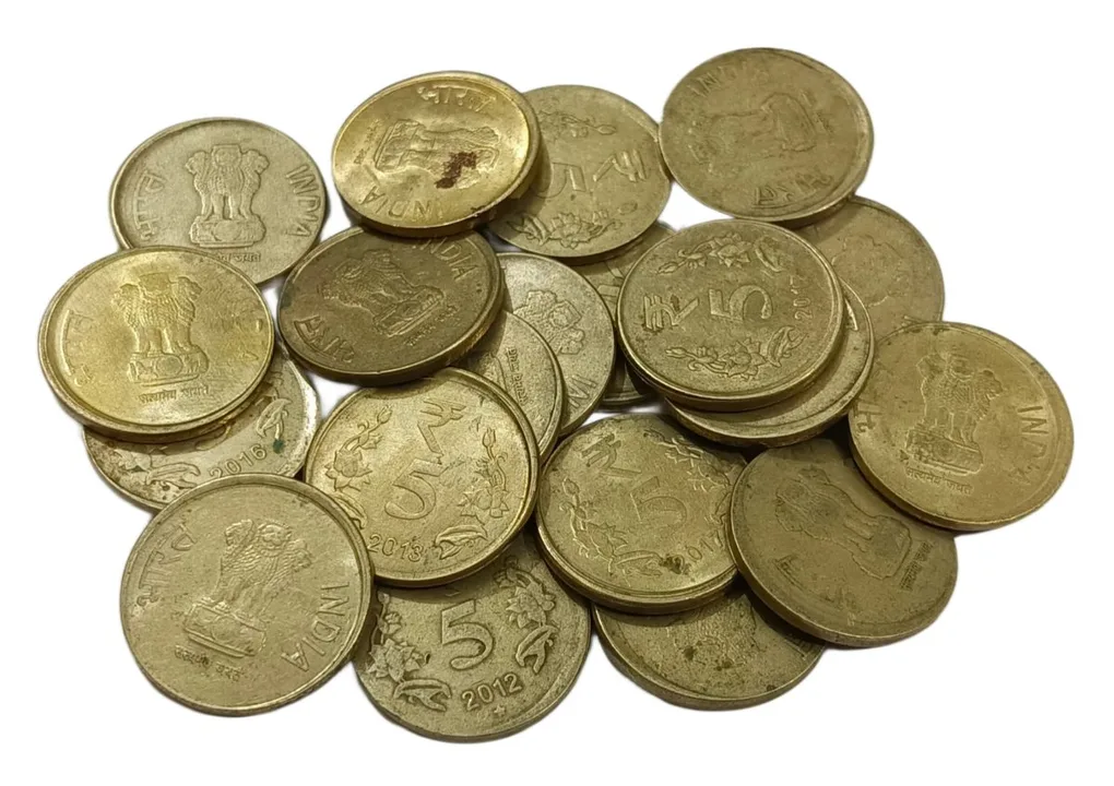 5 Rupees Ni/Brs Minor Shifting Error Lot 10 Coins are in Collectable Grades.