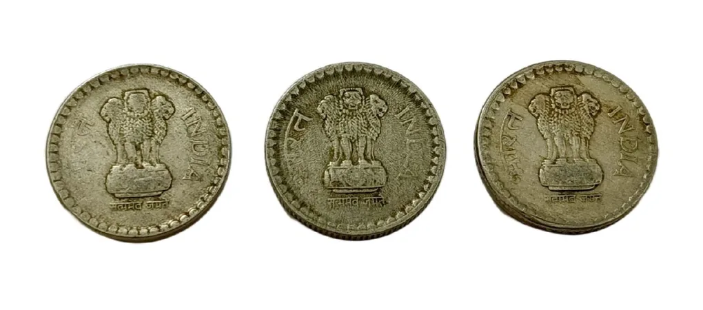 5 Rupees Cu/Ni Year 2004 Calcutta Mint EDGE Varieties [Reeded, Plain, Security] Complete Set 3 Coins **Rare** Collectable Grades.