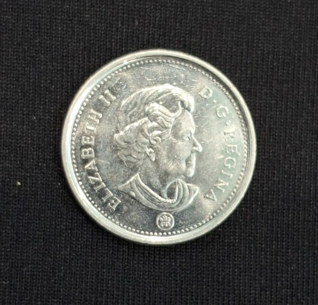 Canada 5 Cwnts Coin 2009 Elizabeth II D.G. Regina