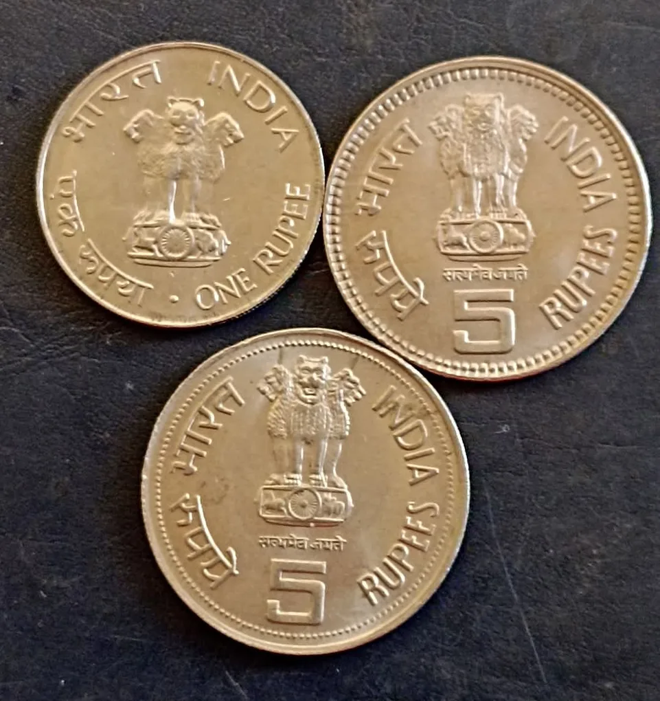 India 3 different rupees. Father of nation Mahatma Gandhi First prime minister of India Jawaharlal Nehru Indira Gandhi Metal coper nickel 3 piece given. Same and similar piece available
