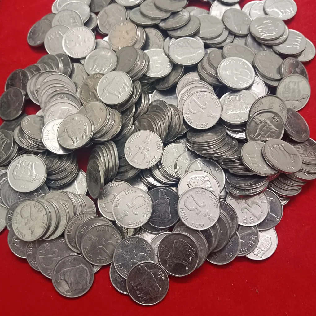 Twenty Five Paise Rhino FSS 100 Pcs Given Mix Years Mix Mints Unc Condition Coins
