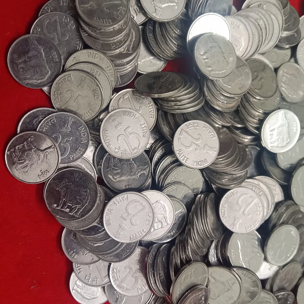 Twenty Five Paise Rhino FSS 100 Pcs Given Mix Years Mix Mints Unc Condition Coins