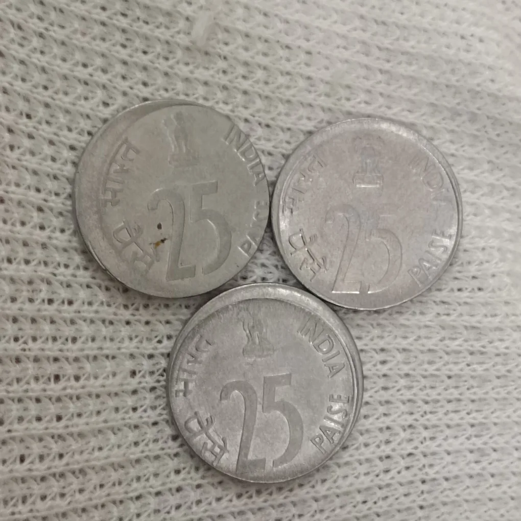 25 Paise Rhiano Shifting Coin Error 3 Pcs Given RBI Mistake