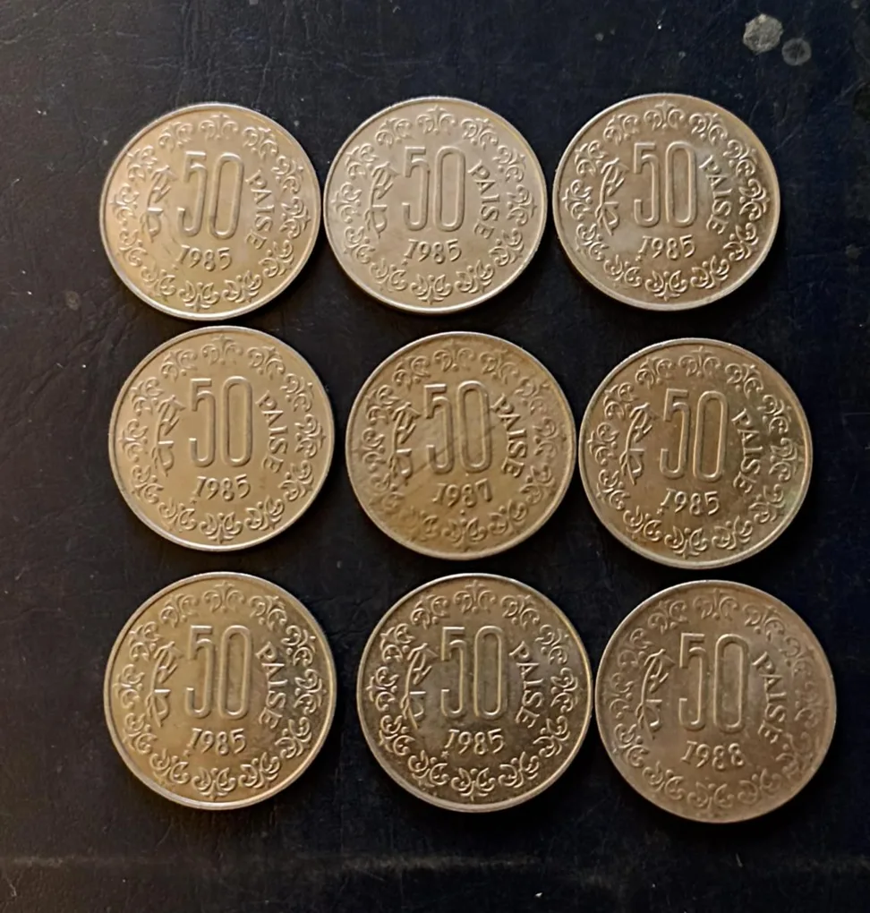 India Denominaton 50 Paisa Unc condition Metal copper nickel Same and similar set are available