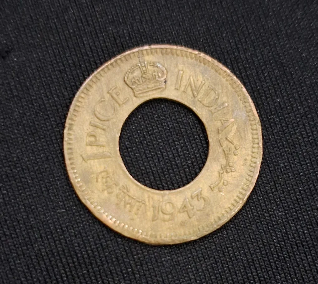 British India 1 Pice George VI HOLE Coin 1943