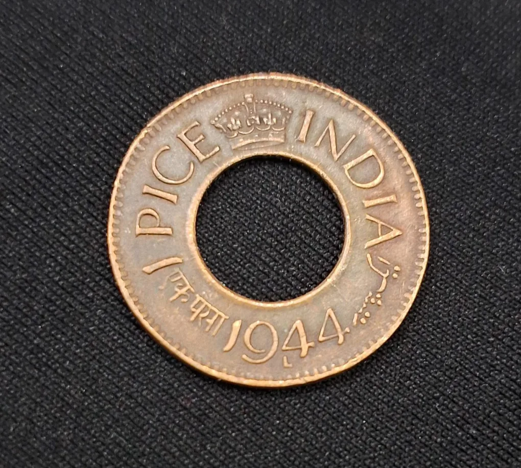 British India 1 Pice George VI HOLE Coin 1944
