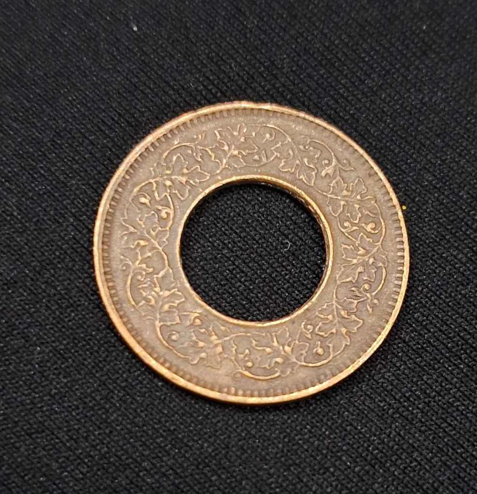British India 1 Pice George VI HOLE Coin 1944