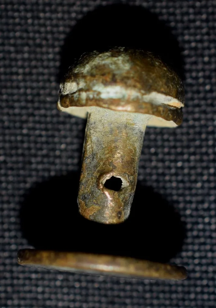Antique Bronze Earing (18th - 19th Cen. AD)