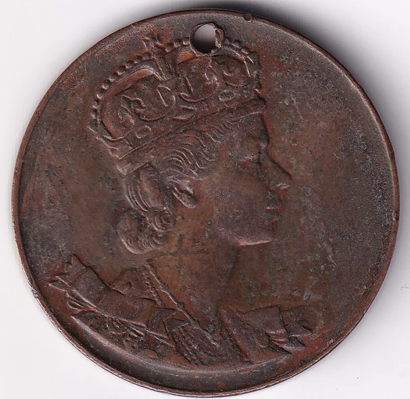 Canada 1953 Coronation Medal Elizabeth II Wt 17.5 Grams Bronze Holed #1