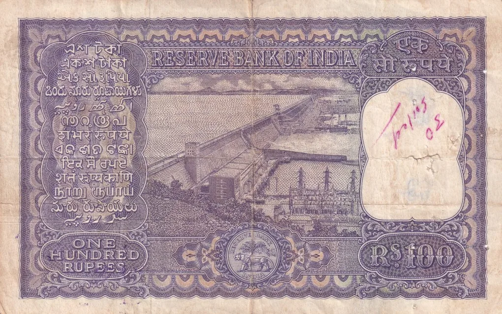 100 Rupees Old Series Fafda note Big Size Very Rare Governor , P.c.bhttacharya
