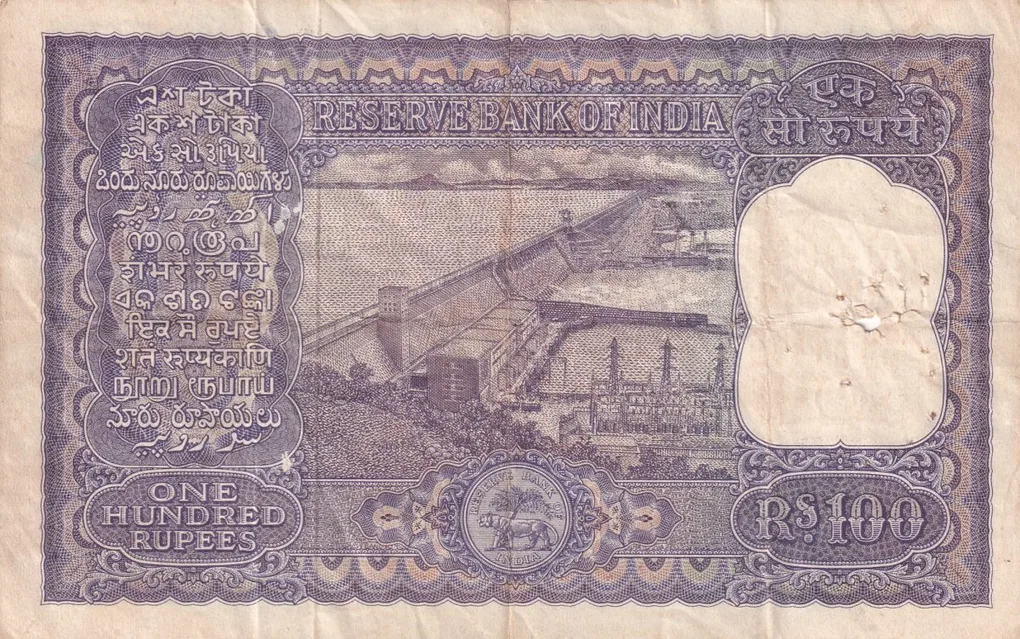 100 Rupees Old Series Fafda note Big Size Very Rare Governor , P.c.bhttacharya