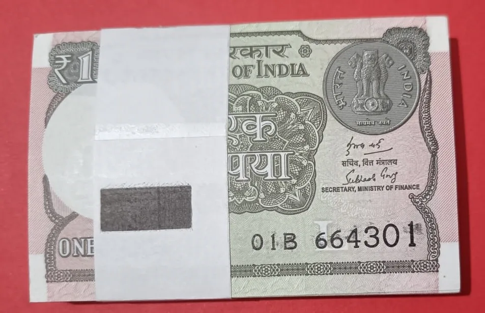 1 Rs Bundle GEM UNC Condition Year 2018