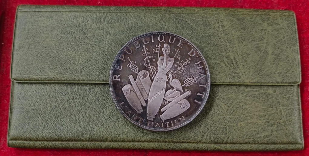 Haiti 25 Gourdes Commemorative issue 10th Anniversary of Revolution - Haitian Art Silver(.999) (Weight 117.8 g) with cover