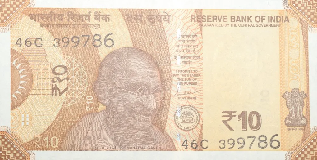 10 Rupees of Republic India (AD 2022) with Chariot Wheel at Konark Sun Temple Fancy No. '786'