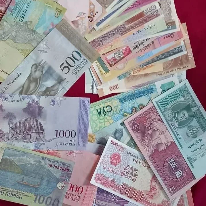 50 Different Foreign Bank Notes Gem Unc Condition World Notes Collection