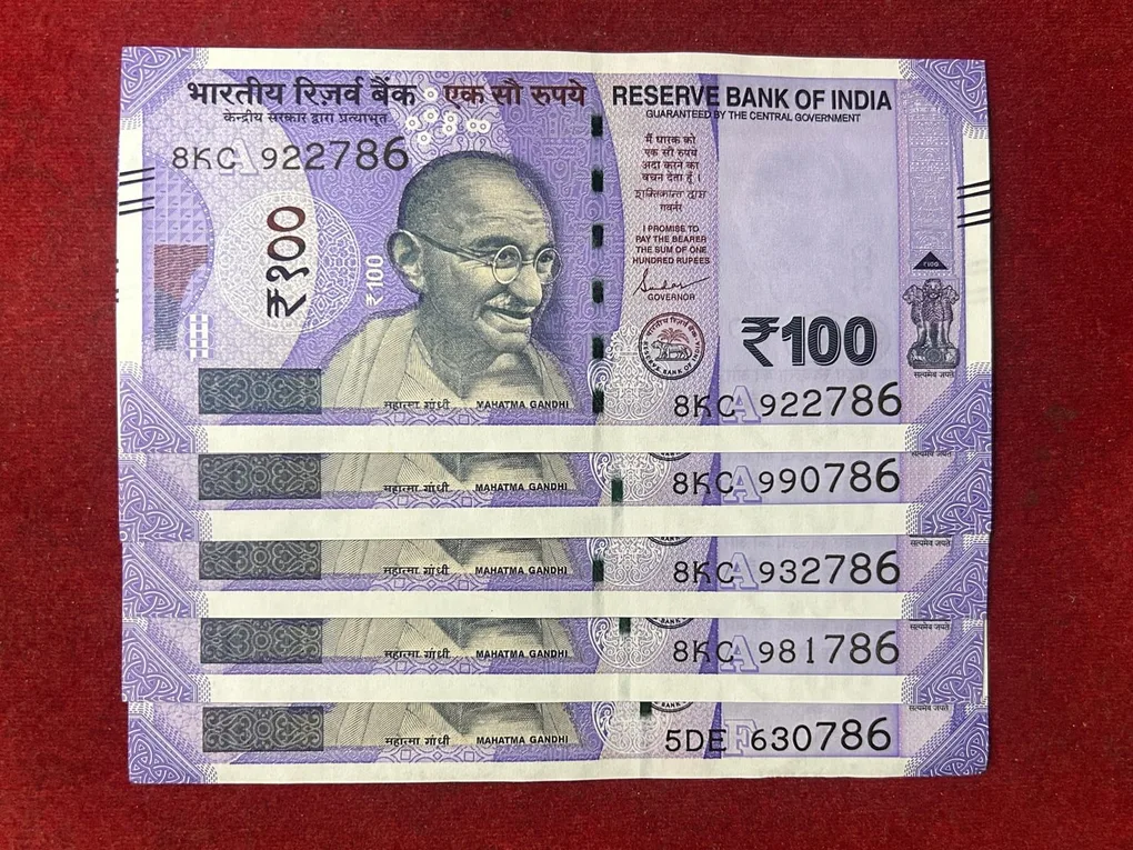 786 ending fancy number, 100 Ruppes gem unc (5 pcs Lott)