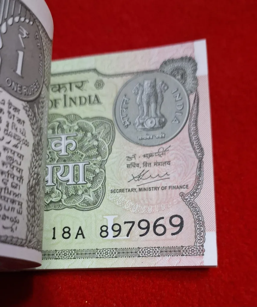 One Rupee Packet 2020 UNC Condition Packet Serial No. 897901