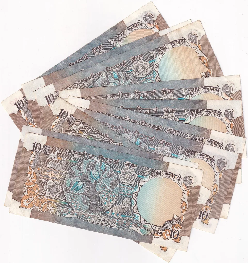 10 Rupees Peacock Governor R.n.malhotra Rare ( 10 PCS LOTT)