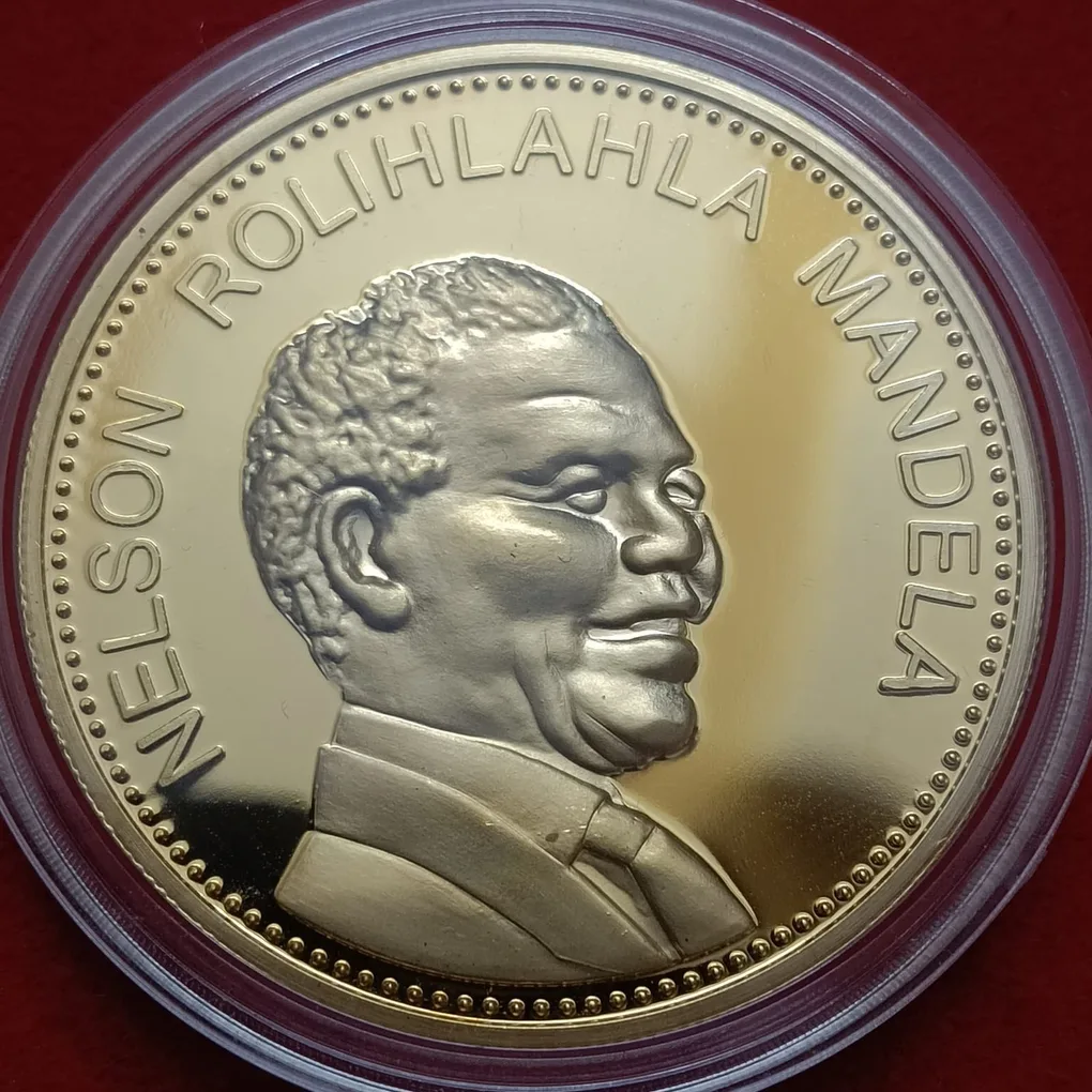 Rare Proof Coin Issue President South Africa 1994-1999 Nelson Rolihlahla Mandela Gold Plated Rare Issue President Proof Coin Medal