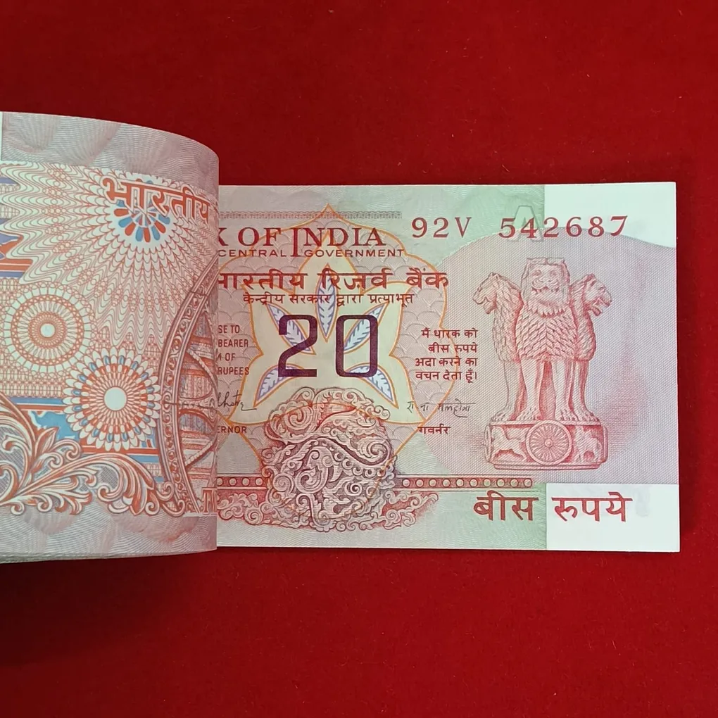 Twenty Rs Rare Chakra Bundle A Insert Governor RN Malhotra Reverse 786 Gem Unc Condition Bundle