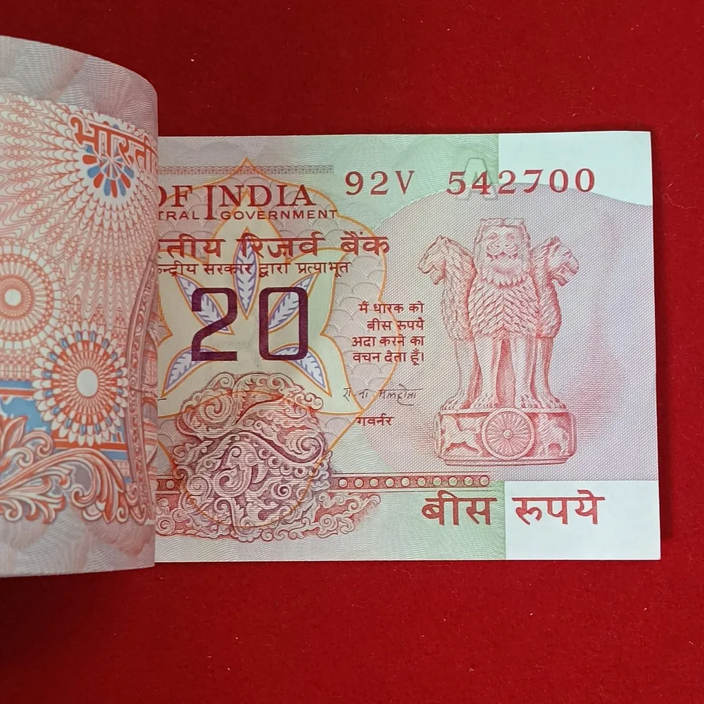 Twenty Rs Rare Chakra Bundle A Insert Governor RN Malhotra Reverse 786 Gem Unc Condition Bundle
