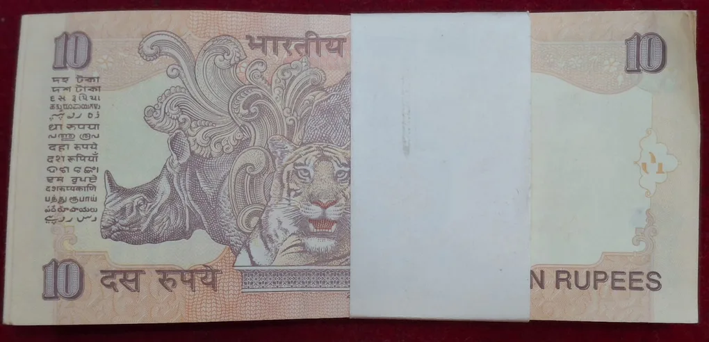 10 Rupees Governor D.Subbarao Rare UNC Serial Packet