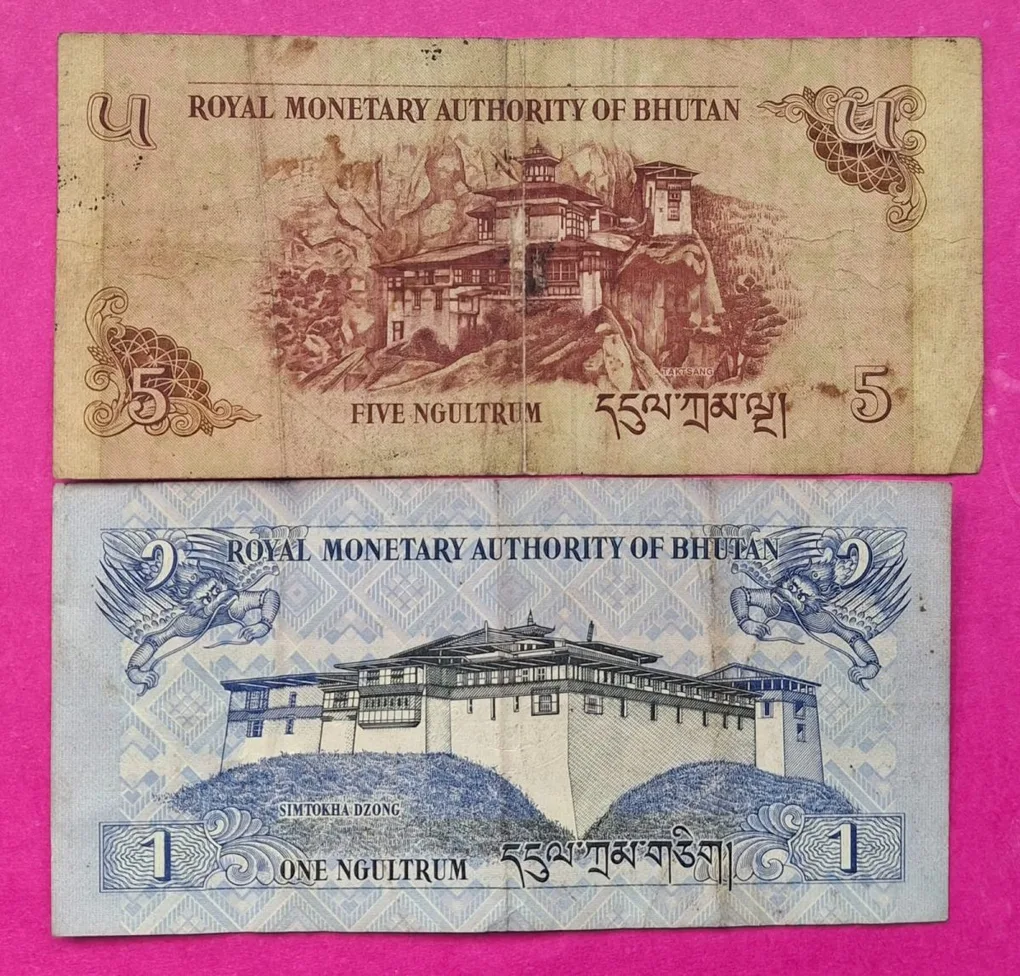 Bhutan Two PCS Set (1,5 Ngultrum ) Bank Note