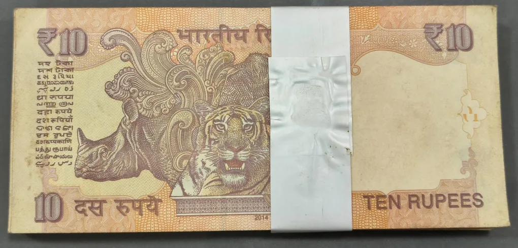 10 Rupees Governor Raghu RAM Rajan Rare UNC Serial Packet