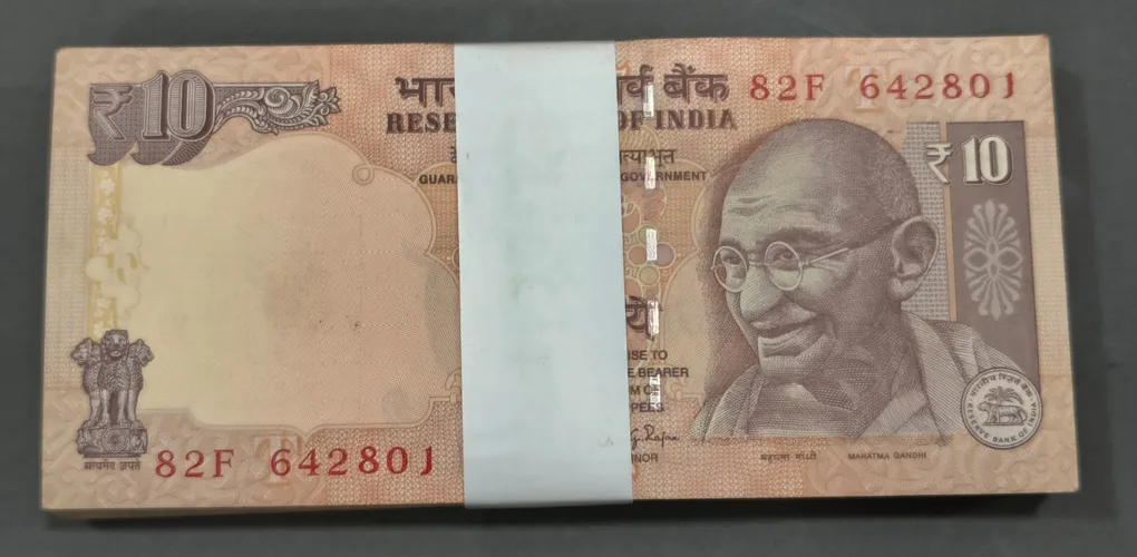 10 Rupees Governor Raghu RAM Rajan Rare UNC Serial Packet