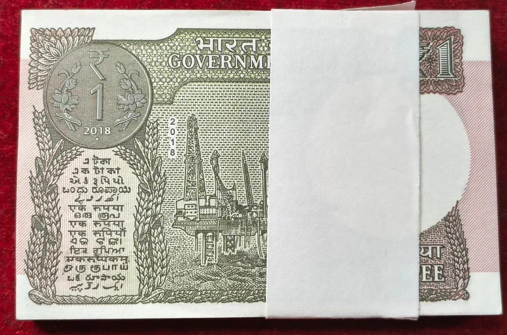 1 Rupees 2018 Governor Subhash GARG Rare GEM Serial Packet with Fancy Number Ending 786