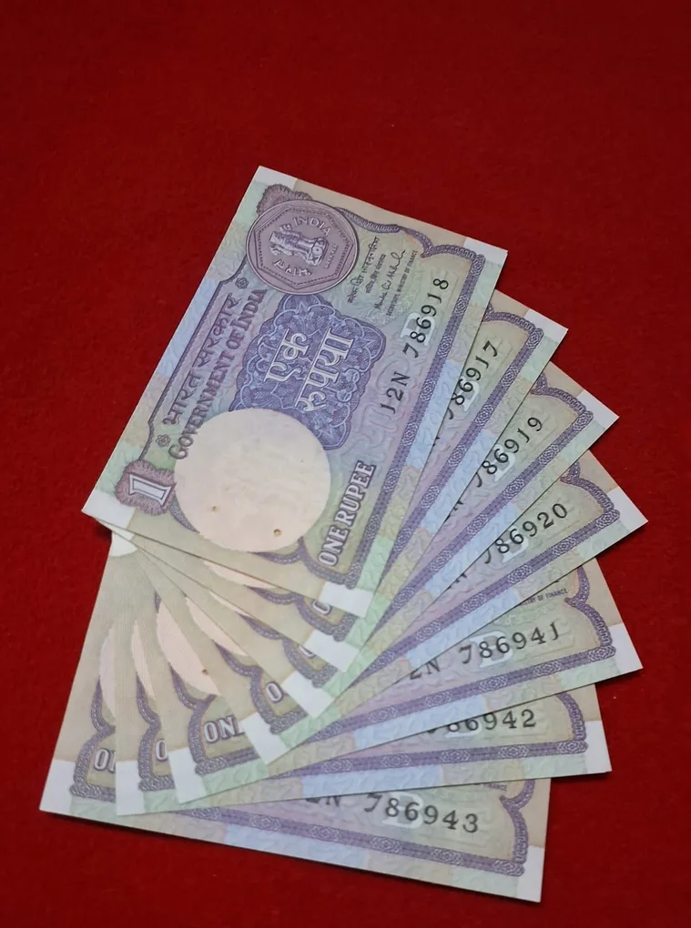 One Rupee Note GEM UNC Condition Starting 786 with Shifting LION Rare Noteeach Note Price 450