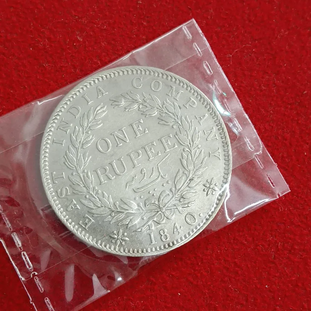Victoria Queen One Ruppe Continuous Legend Silver Coin 1840 Year Bombay Mint Scare Coin Good Condition British of India 02