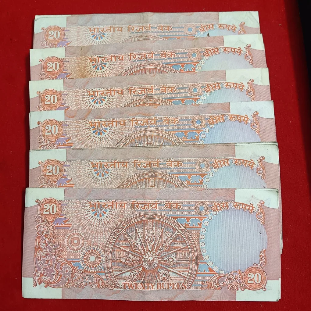 Twenty Rs Chakra Notes 145 Pcs Given Mix Governor Good Condition Republic of India
