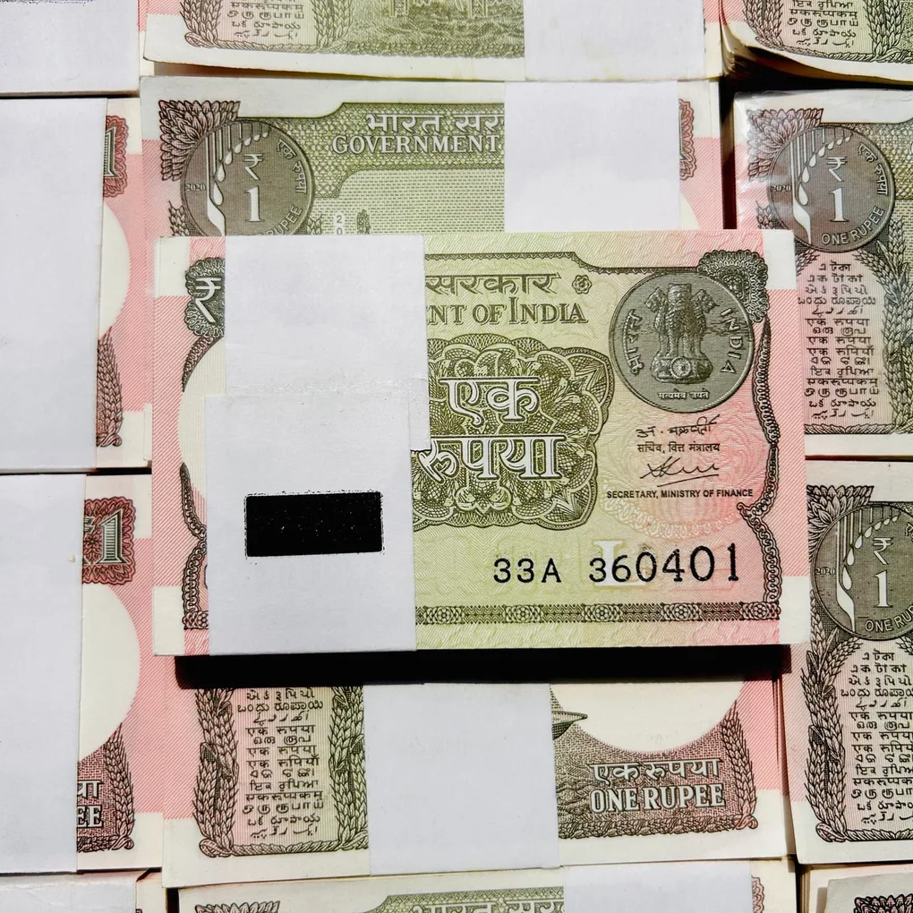 Today Offer 💓🤩 One Rupee 2020 Bundle 100 Note Packet Serial Wise New Fresh Notes Sign By Subhash Garg Single Bundle Given Most Demanding and Valuable