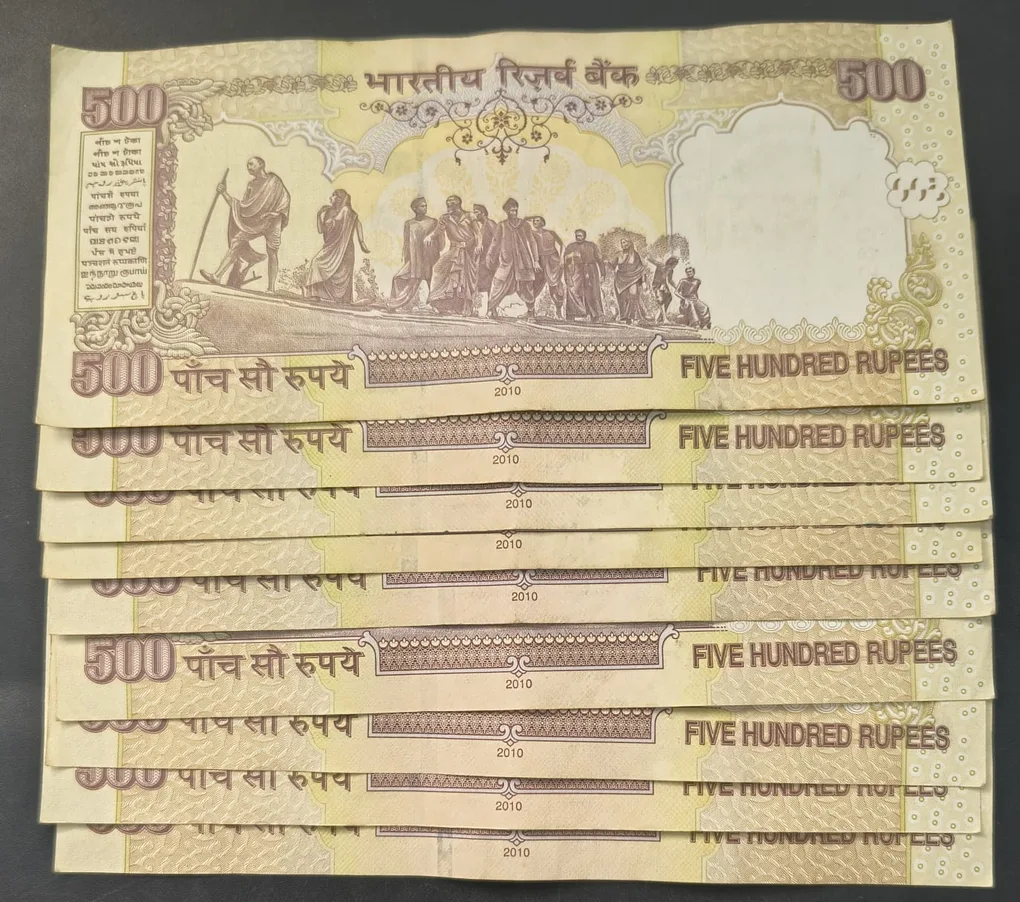 500 Rupees (Plain Insert 2010 ) Governor D.Subbarao Top Condition RAE Note