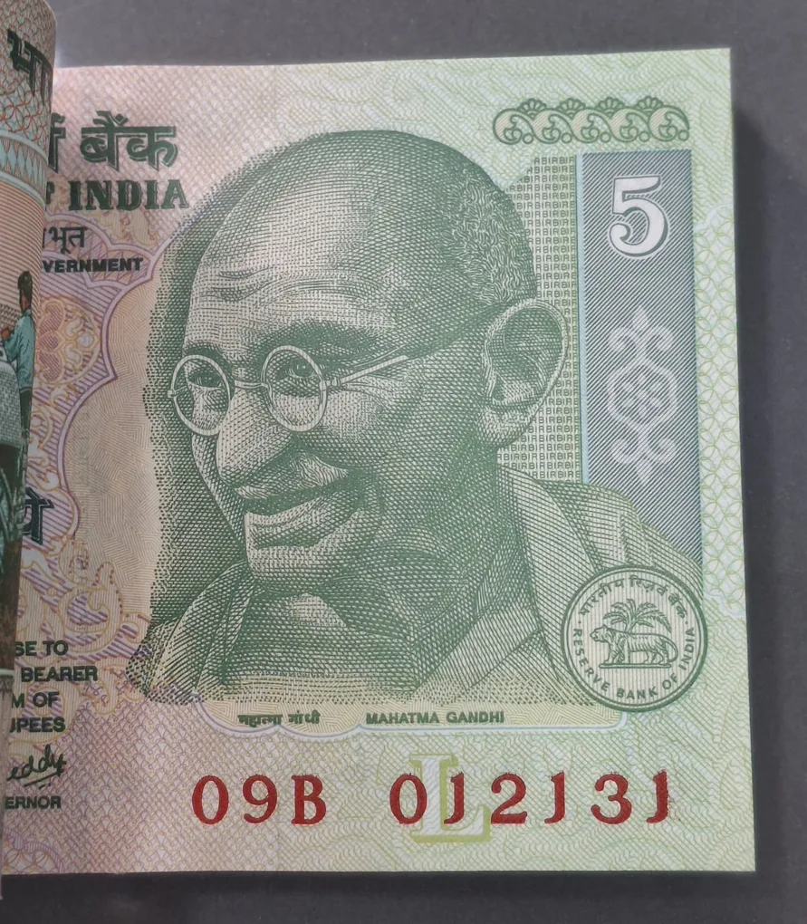 5 Rupees Gandhi Governor Y.b.reddy Rare Serial Packet