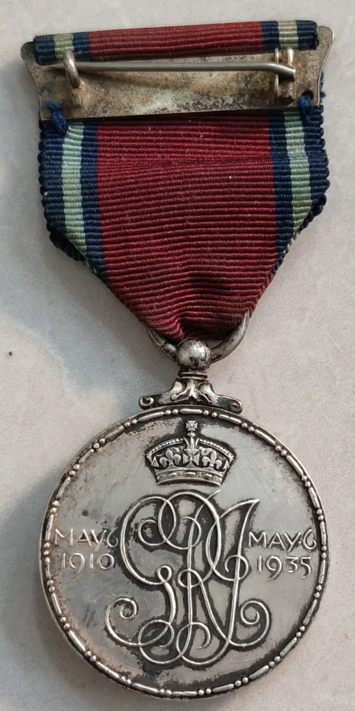 Royal Mint King George 5TH Silver Jubliee Medal 1910 to 1935. High Grade 30 gm. Silver. # C-138