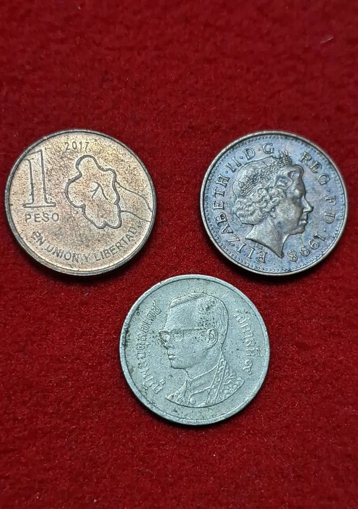 Foreign 3 coins
